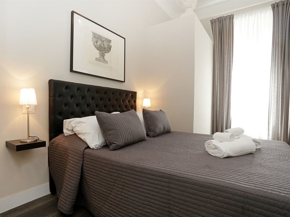 Bed and Breakfast Residenza Cavour Рим Екстер'єр фото